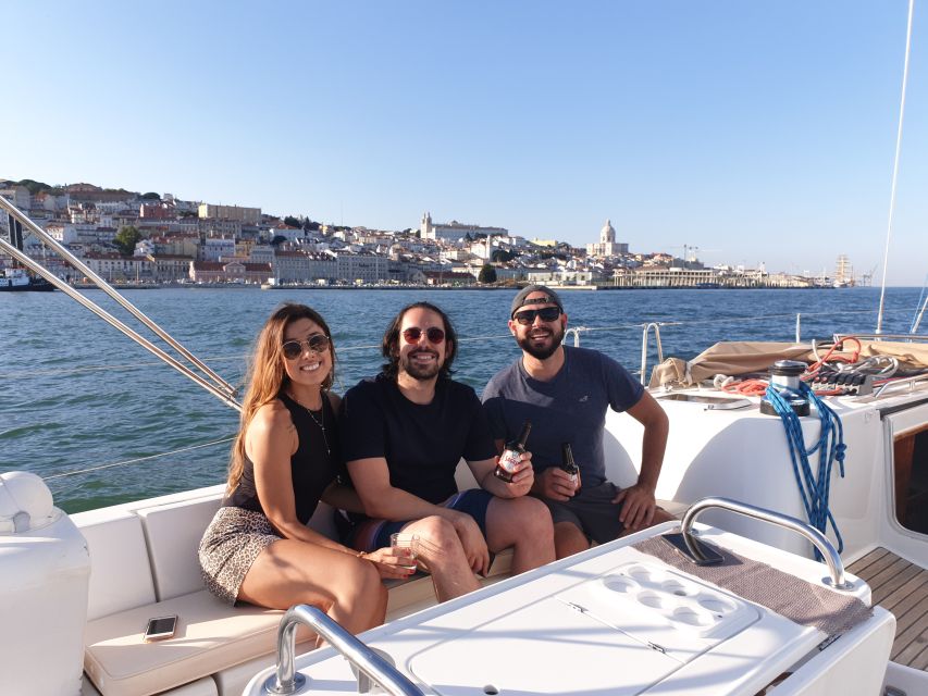 Lisbon: Champagne Sailing Tours - Key things that make this Champagne Sailing Tour work