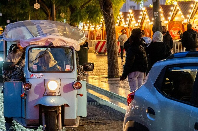 Lisbon Christmas Lights Tuk-Tuk Tour with Local Guide - Miradouro São Pedro de Alcântara: the 10-minute panorama that counts