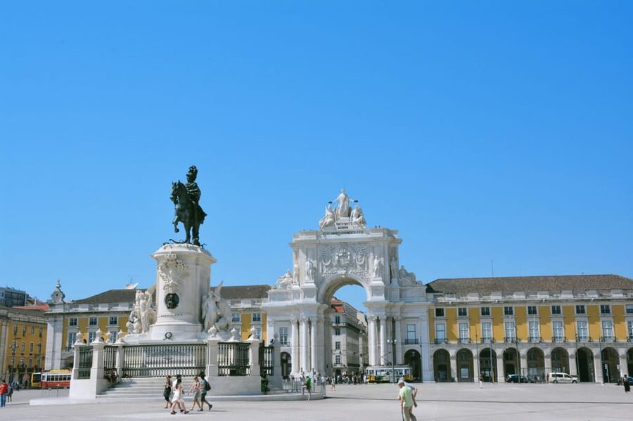 Lisbon: City Sightseeing Tour - Praça do Comércio: The River Stage Moment