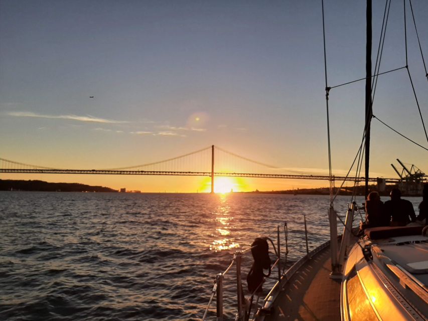 Lisbon: City Skyline Sailboat Cruise with Drink and Snacks - Key things that make this cruise worth your time