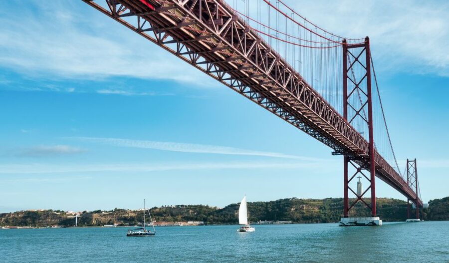 Lisbon: City Skyline Sailboat Cruise with Drink and Snacks - Praça do Comércio to Lisbon’s neighborhoods: seeing the city sideways