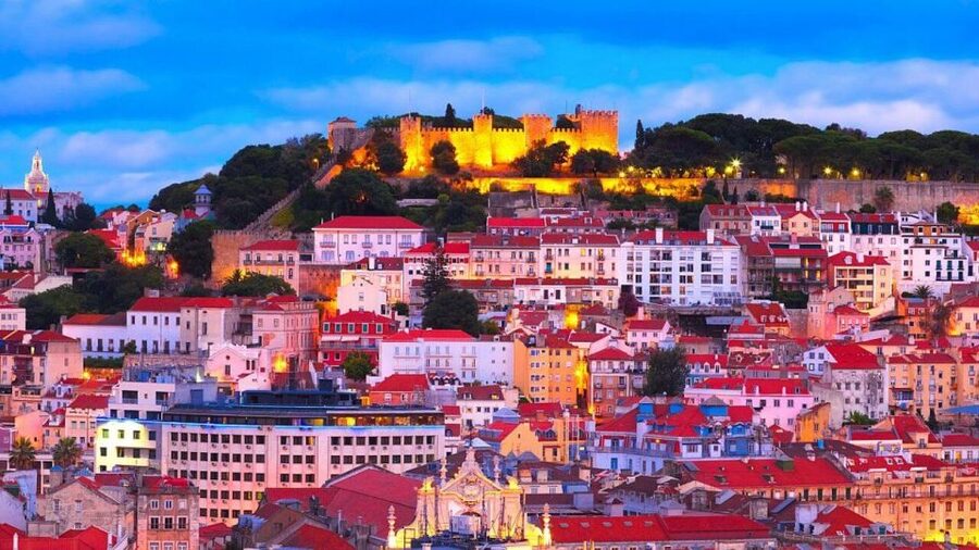 Lisbon City Tour 4 Hours - From Parque Eduardo VII to the Modern Lisbon Streets