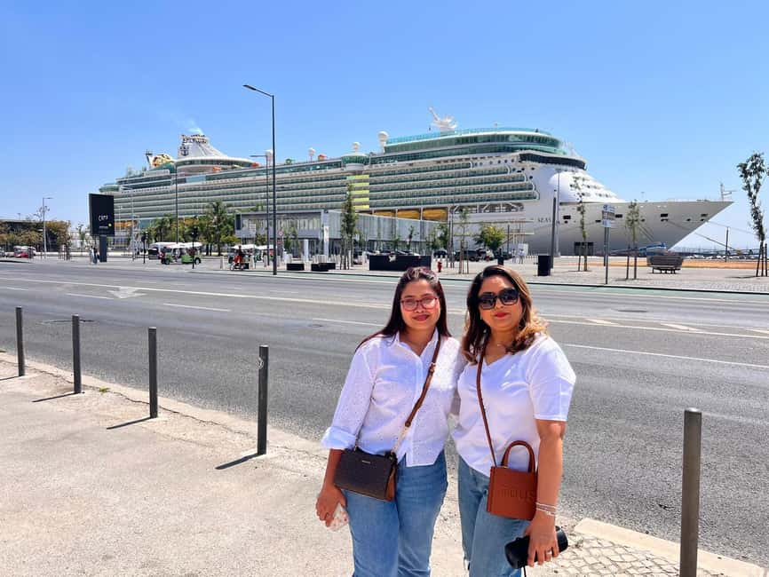 Lisbon: City Tour by Tuk Tuk with Free Souvenir - Starting at Praça Dom Luís I: where the tuk-tuk picks you up