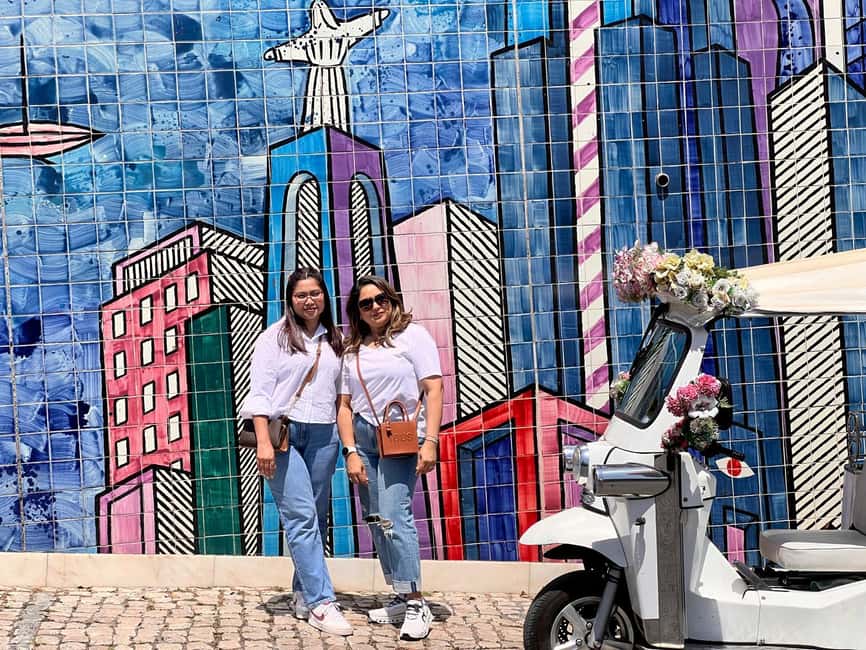 Lisbon: City Tour by Tuk Tuk with Free Souvenir - Alfama in motion: Sao Vicente, flea market pass-by, and Fado connections