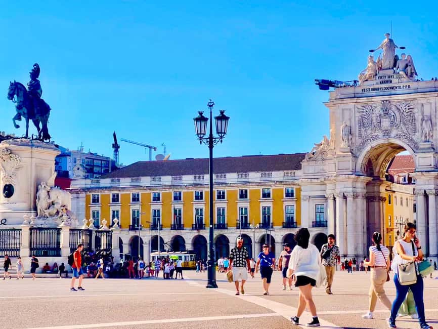 Lisbon: City Tour by Tuk Tuk with Free Souvenir - How long should you book: 1 hour vs 2+ hours