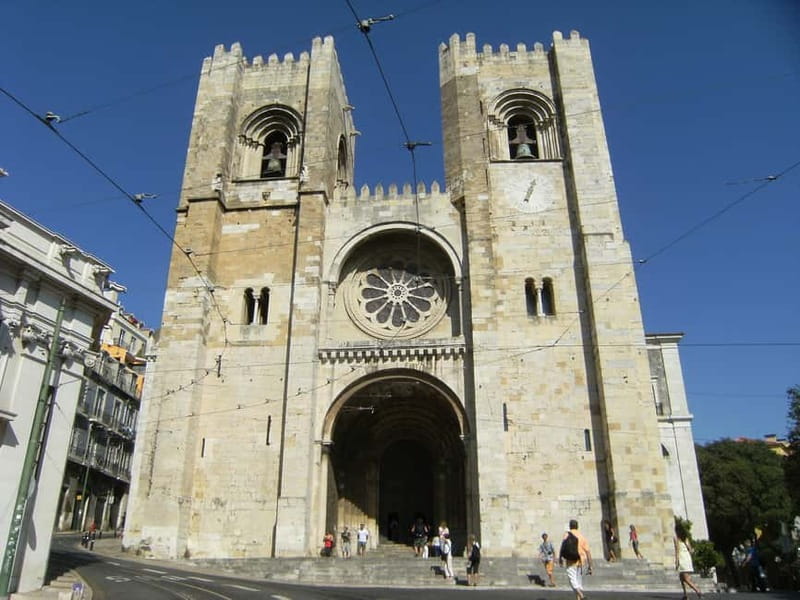 Lisbon: City Tuk-Tuk Guided Tour with Hotel Pickup - Final question: should you book this Lisbon tuk-tuk tour?
