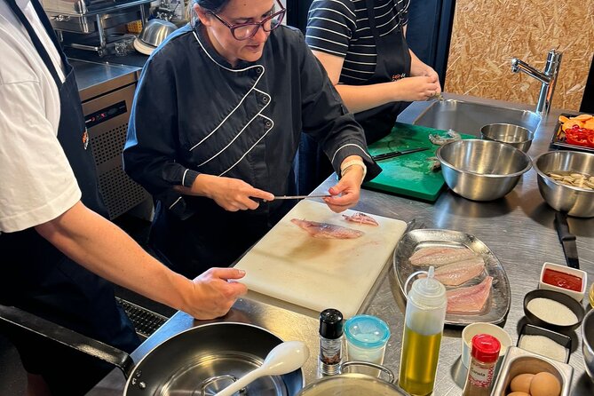 Lisbon Cooking Class with Market Experience - Price and Logistics: Getting There Without Stress