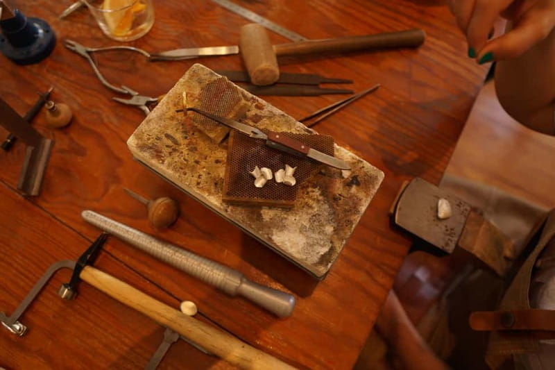 Lisbon: Couples’ Silver Jewelry Workshop with Local Artisans - The value question: what $377 really buys
