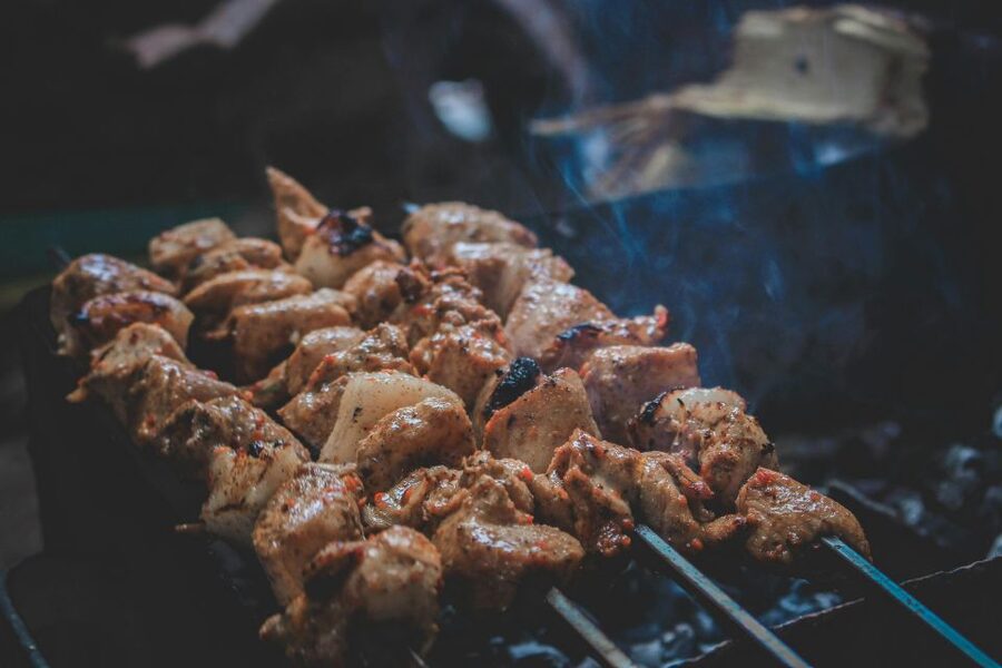 Lisbon: Cruise to the Beach with BBQ, Open Bar and Music - On the Tagus: What a 3-Hour BBQ Boat Ride Covers
