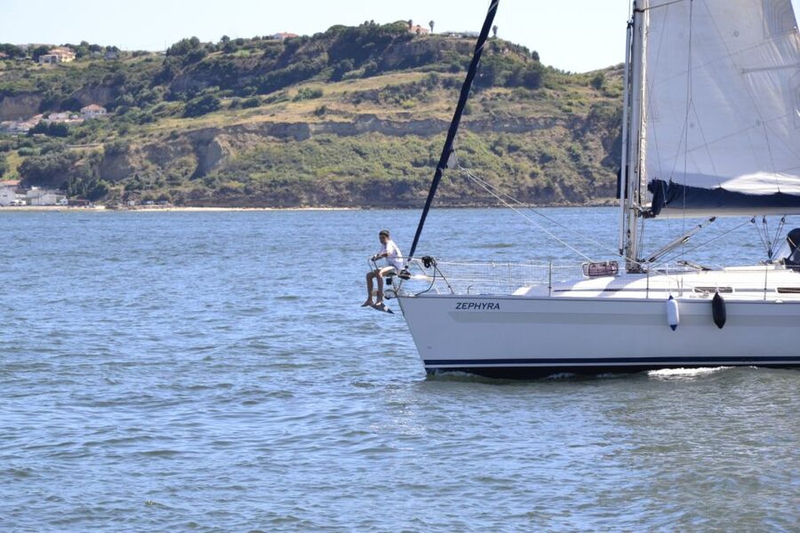 Lisbon: Day and Sunset Tour on the Tagus River - The Sails, the Water, and the First Big View: Terreiro do Paço