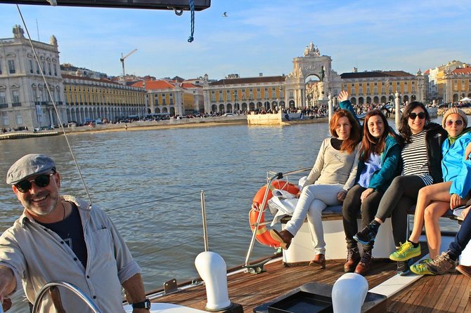 Lisbon: Daylight or Sunset on a Vintage Sailboat - São Jorge Castle from the river: a different kind of scale