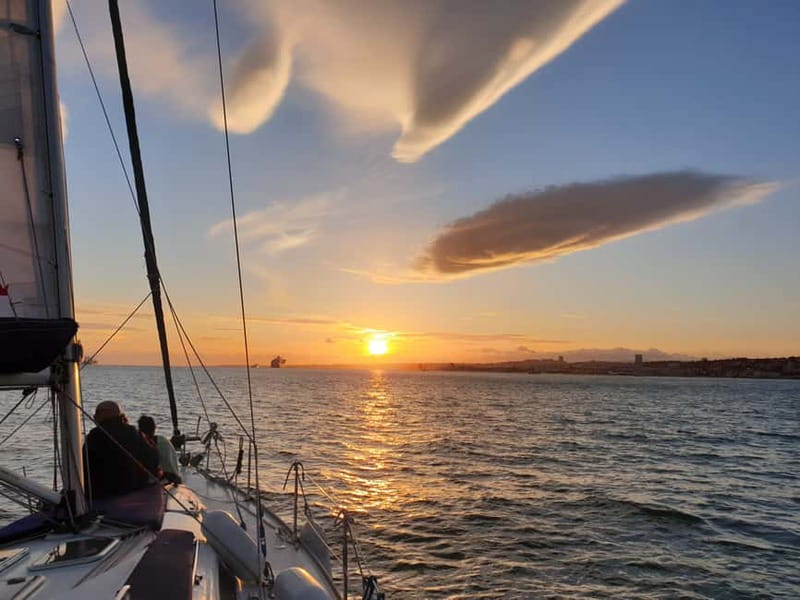 Lisbon: Daytime or Sunset Boat Cruise with History and Wine - Key takeaways before you go