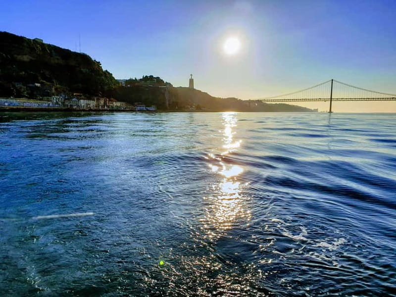 Lisbon: Daytime or Sunset Boat Cruise with History and Wine - Why this Lisbon sunset sail feels more like a viewpoint than a tour