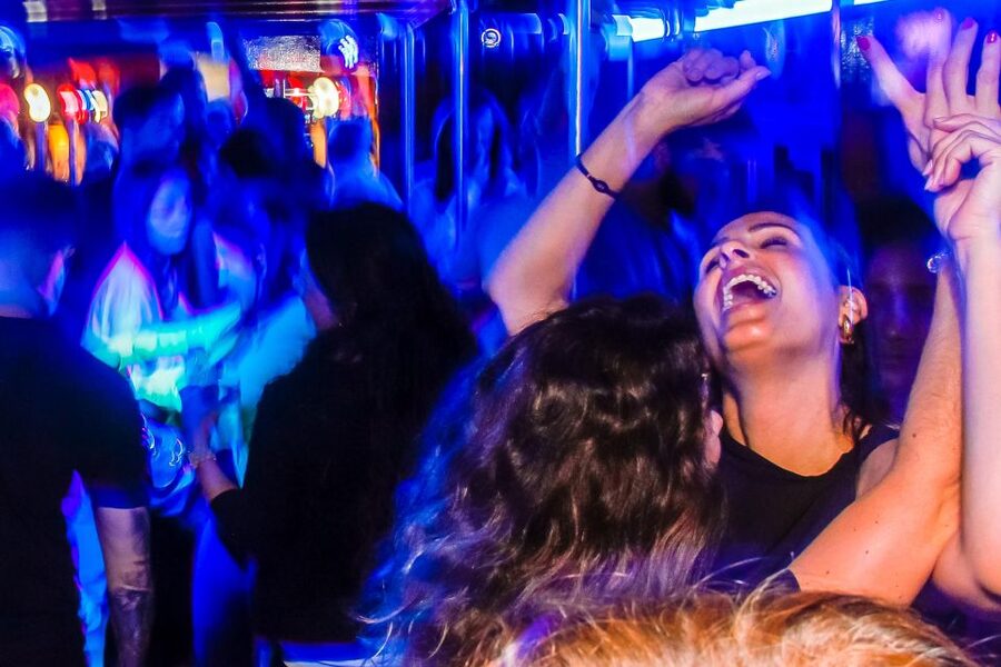 Lisbon: Disco Night Cruise with DJ and Open Bar - Lisbon Views From the Tagus: From Commerce Square to Belém Tower