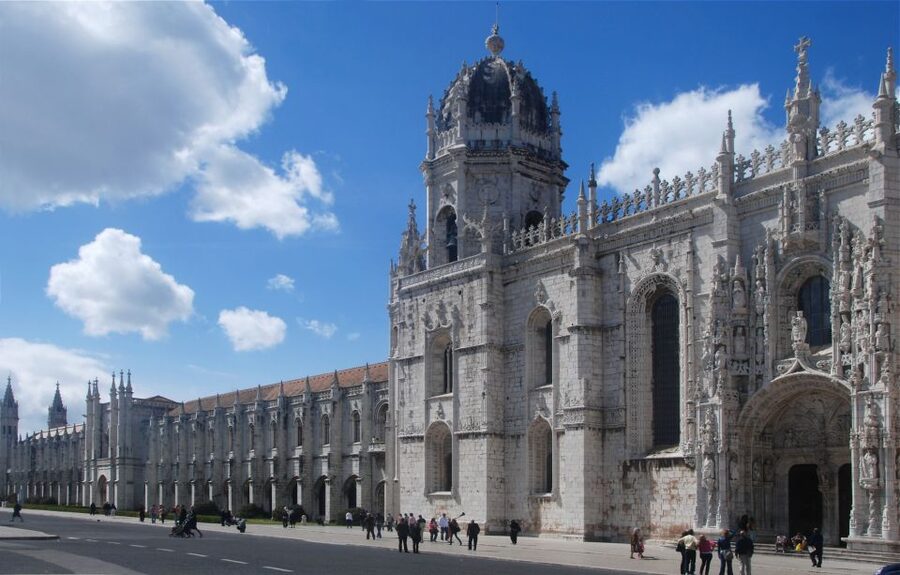 Lisbon: Discovering Belém Tuk Tuk Tour - Price and value: when $153 per group makes sense
