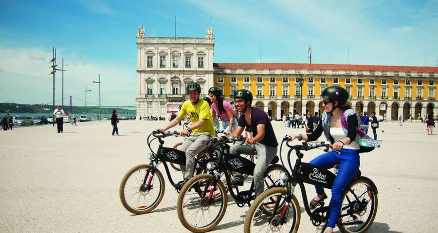 Lisbon: E-Bike Food Tour of Alfama and Old Town - Pantheon Area Pass-By: Quick Photos, Then Back to the Ride