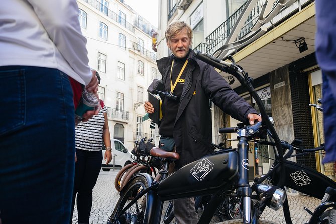 Lisbon E-Bike Tour Commerce Square, Mouraria and Alfama - Museu do Fado stop: why Alfama’s music sounds like the street