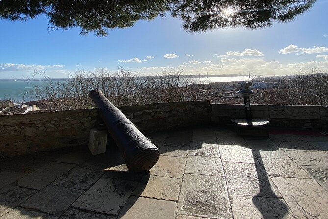 Lisbon: E-ticket to St. George Castle & Audio Tour on Your Phone - Timing, hours, and how long to plan