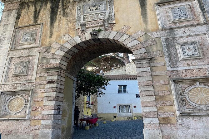 Lisbon: E-ticket to St. George Castle & Audio Tour on Your Phone - Your smartphone audio tour: offline, self-paced, and actually usable