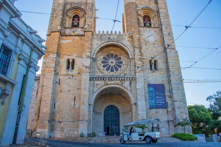 Lisbon: Early Morning TukTuk Tour - hotel/cruise ship pickup - Why Lisbon at Sunrise Feels Different (and Why 2 Hours Works)