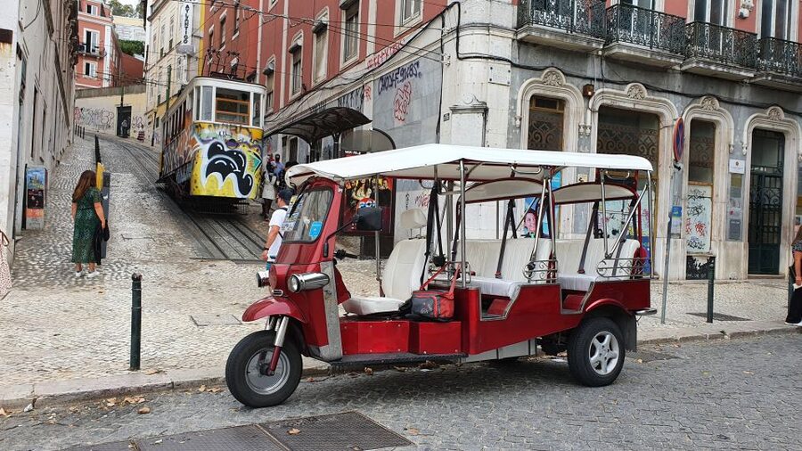 Lisbon: Electric Tuk Tuk Private Tour of the Seven Hills - Senhora do Monte: The Final Big View Before You Roll Back
