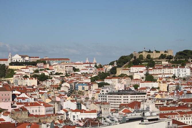 Lisbon Essential Walking Tour: History, Stories and Lifestyle - Lisbon Cathedral (Sé): the 1150 starting point that explains later architectural mix