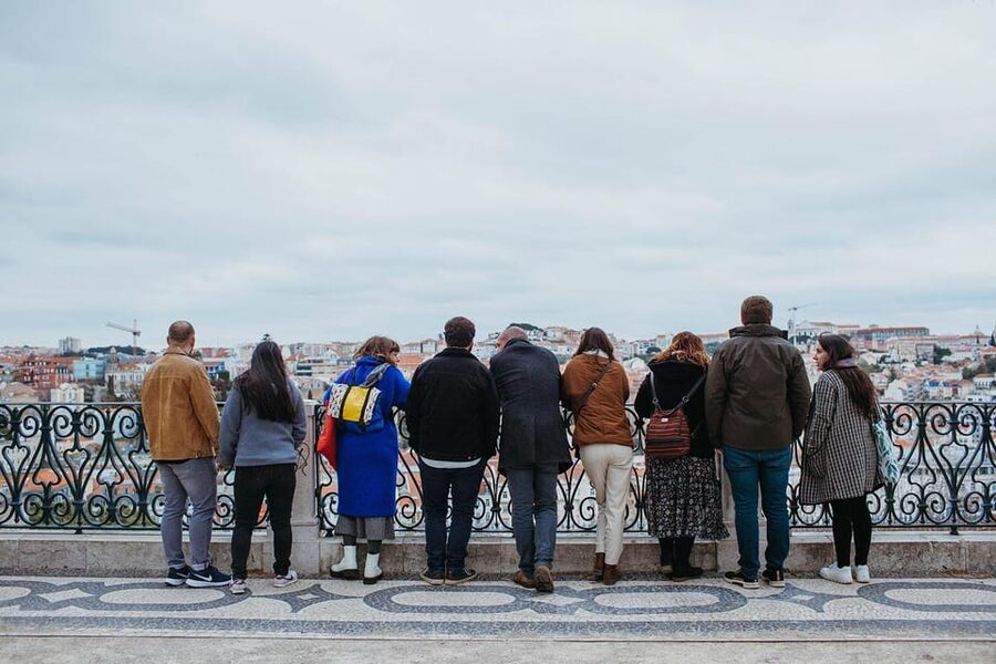 Lisbon: Evening Food & Wine Tour in Bairro Alto - Chouriço moment: the flame-roasted highlight you’ll remember