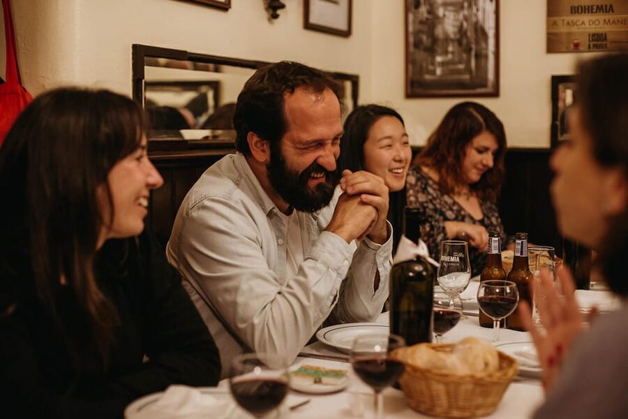 Lisbon: Evening Food & Wine Tour in Bairro Alto - Starting in Príncipe Real: a stylish warm-up for your appetite