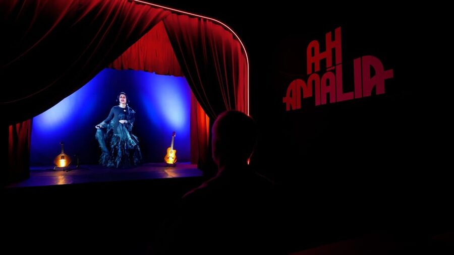 Lisbon: Experience the Queen of Fado at AH AMÁLIA - Location: Finding Praça David Leandro da Silva Without Stress