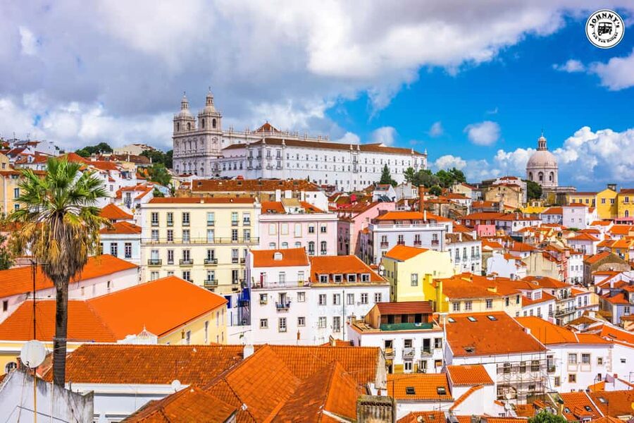 LISBON : EXPLORE OLD TOWN ALFAMA BY ELECTRIC TUK TUK - Why an electric tuk tuk is the smart way to tackle Alfama