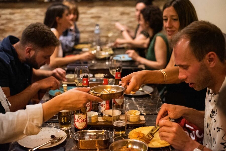 Lisbon: Fado & Food Tour with Live Show & Traditional Dinner - O Segredo D’Alfama: a long tasting stretch before the main event