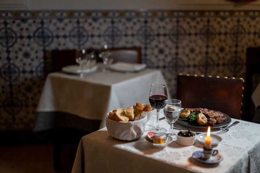Lisbon: Fado Show and Portuguese Dinner - Why This Fado Night Works So Well