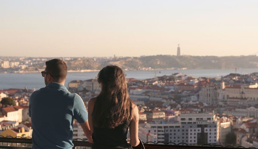 Lisbon: Fado Vadio Tour with Portuguese Tapas - Who this 3.5-hour Lisbon Fado tour suits best