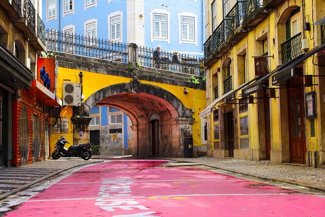 Lisbon: Fatima, Nazare, Obidos, mira de aire cave private tour - Nazare: big waves, fishing traditions, and the Devil Deer