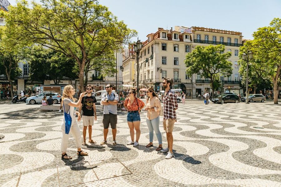 Lisbon: Food and Wine Small Group Walking Tour - Key things that make this Lisbon food tour worth your time