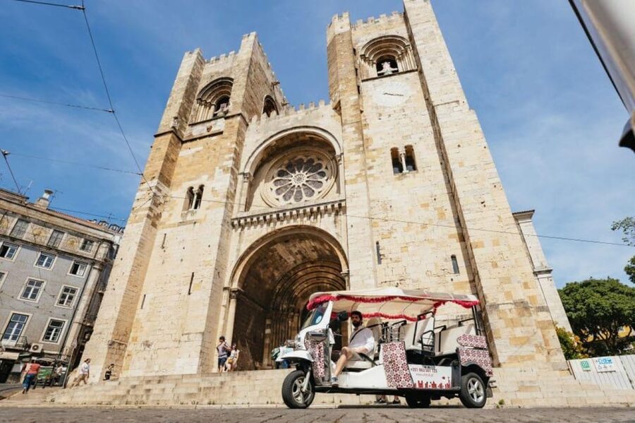 Lisbon: Food and Wine Tasting 4-Hours Tuk Tuk Tour - Miradouros Worth Your Time: Portas do Sol to Nossa Senhora do Monte