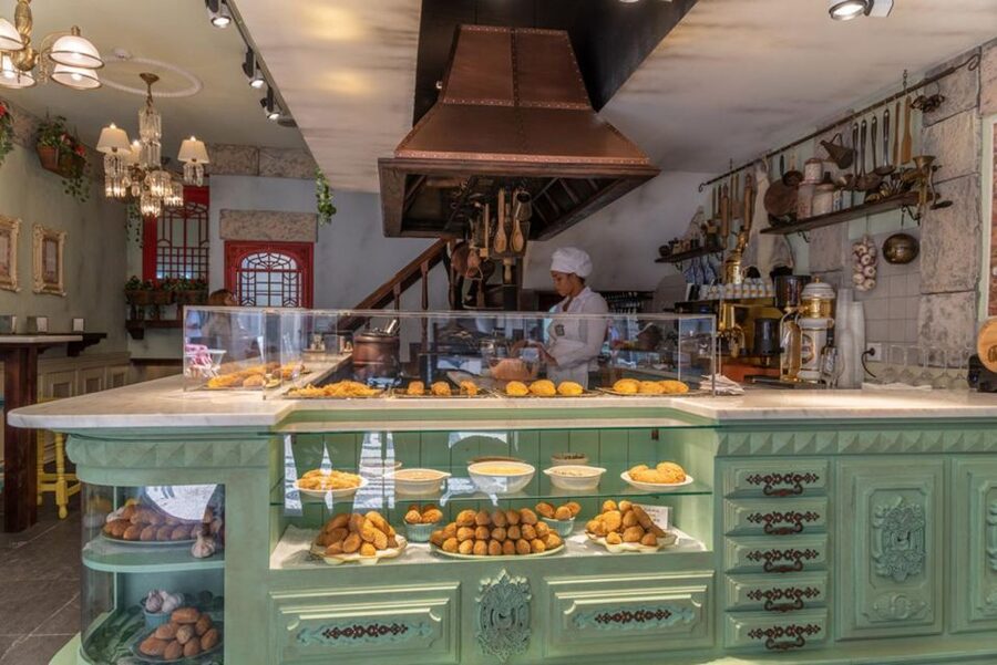Lisbon Food and Wine Tastings (3 Restaurants) - Stop at Cozinha d’Avó Celeste: One of Your Portugal Bites