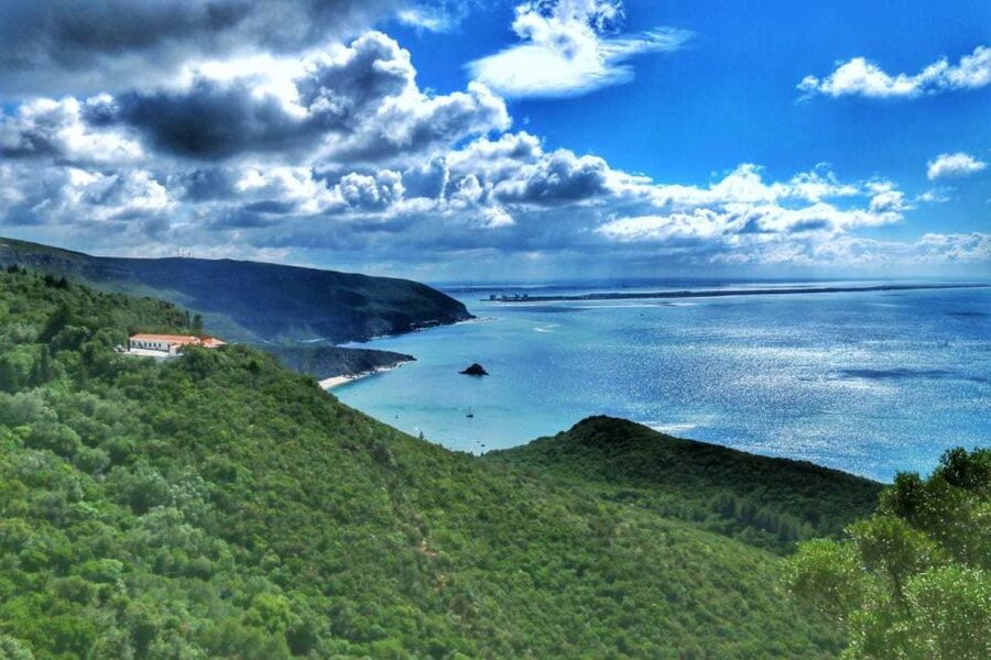 Lisbon: Full-Day Arrabida Kayak Tour with Picnic - Pedra da Anixa and Galapinhos: where the coastline turns dramatic