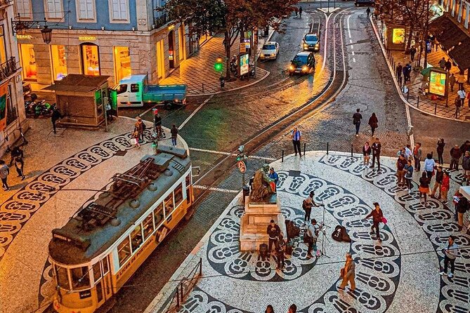 Lisbon Full Day Private Tour Including Pickup - Castelo de São Jorge: plan for the climb and make the 2 hours count