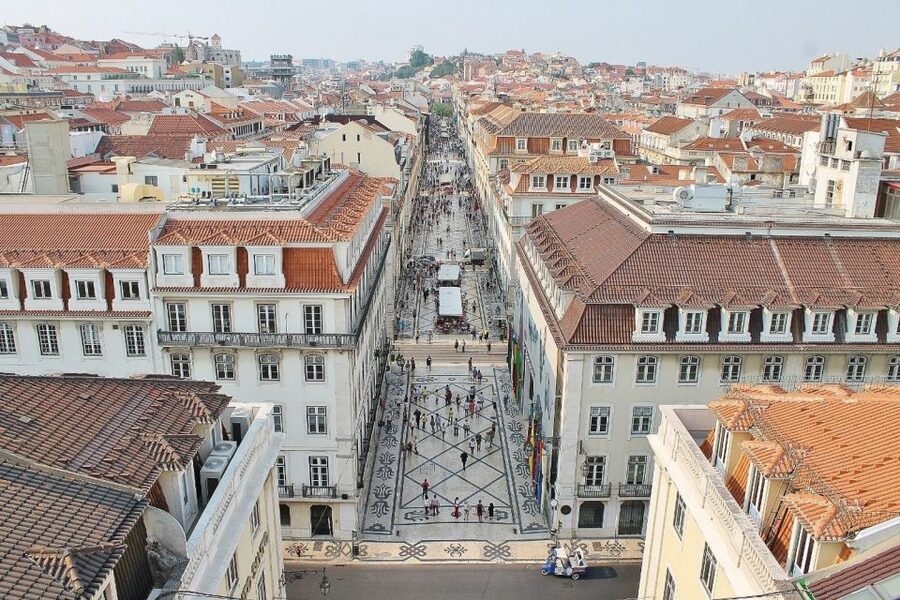 Lisbon: Full-Day Private Walking Sightseeing Tour - 117 dollars for up to two: is this good value?