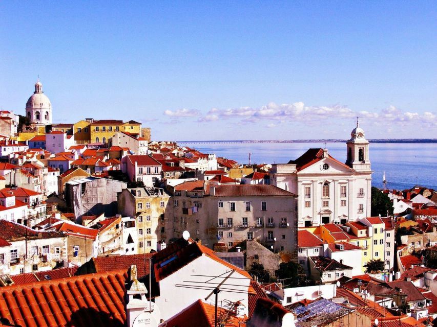 Lisbon: Full-Day Small-Group City Tour with Hotel Pickup - Key things that make this Lisbon tour work