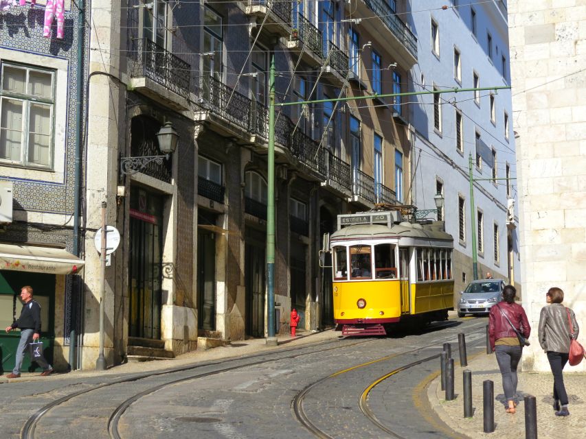 Lisbon: Full-Day Small-Group City Tour with Hotel Pickup - Miradouros and photo viewpoints: how to get postcard views without stress