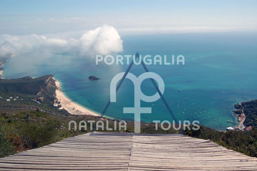 Lisbon Getaway: Private Arrábida Wine & Food Tour - Azulejos de Azeitão: Tile-Making That Actually Teaches Something