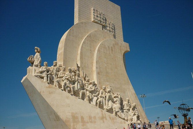 Lisbon Golden Age - Private Tour with Van and Local Guide - Stop 2: Igreja de Santiago and the Espionage Story Thread