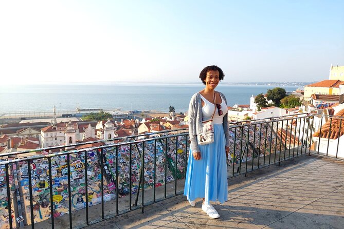Lisbon Guided City Tour the whole city - Palácio Nacional da Ajuda and Monsanto Park: palace photos without the museum marathon