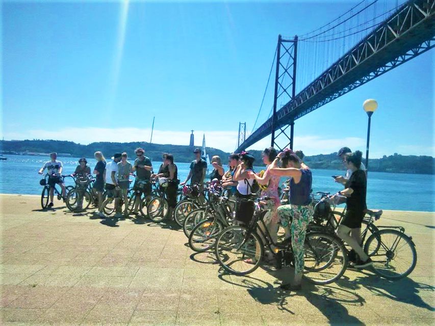 Lisbon: Guided E-Bike Tour to Belém - Palácio Nacional de Belém to Jerónimos Monastery: where stops get real