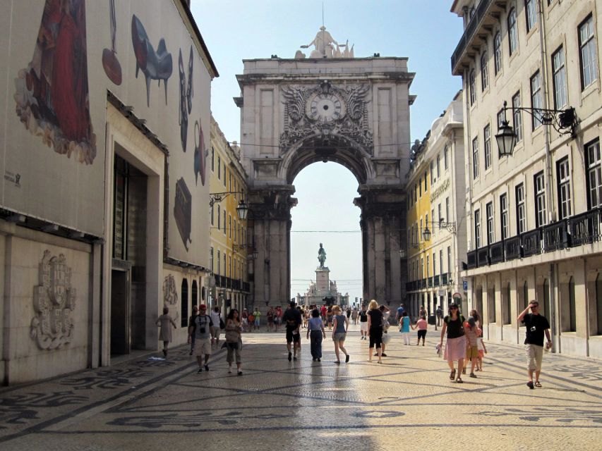 Lisbon Half-Day or Full-Day Small-Group Guided Tour - What This Tour Feels Like Day-to-Day