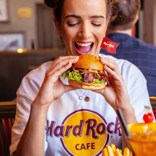 Lisbon: Hard Rock Cafe Experience - Service quality: fast, friendly, and good at special moments