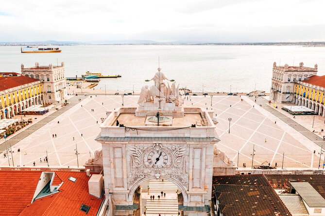 Lisbon Highlights for Newcomers Private Tour - Chiado to Praça do Comércio: a quick route that gets your bearings fast