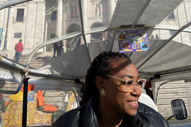 Lisbon Highlights in 2 Hours – Private Tuk Tuk Tour - Avenida da Liberdade and Restauradores Square: Lisbon’s Main Avenue
